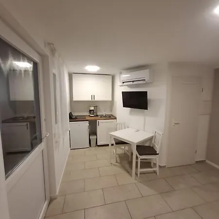 Ferienbungalows Am Wolziger 펜션 Heidesee